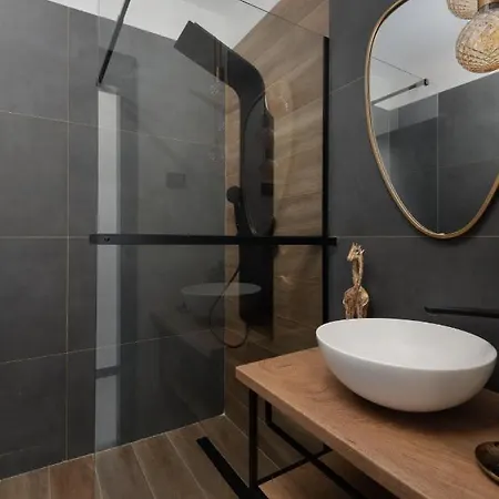 Soho 4*