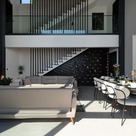 Soho 4*